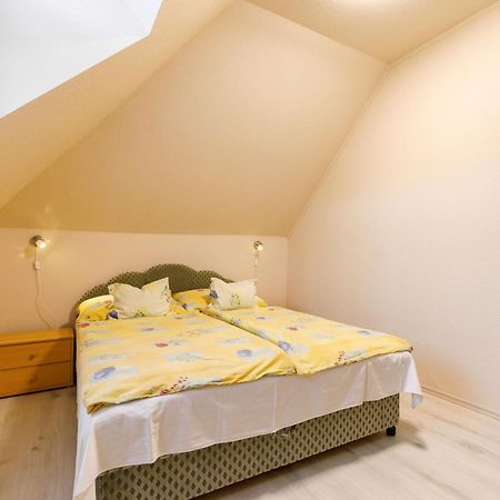 Holiday Home Narcisse By Interhome Balatonszarszo Luaran gambar