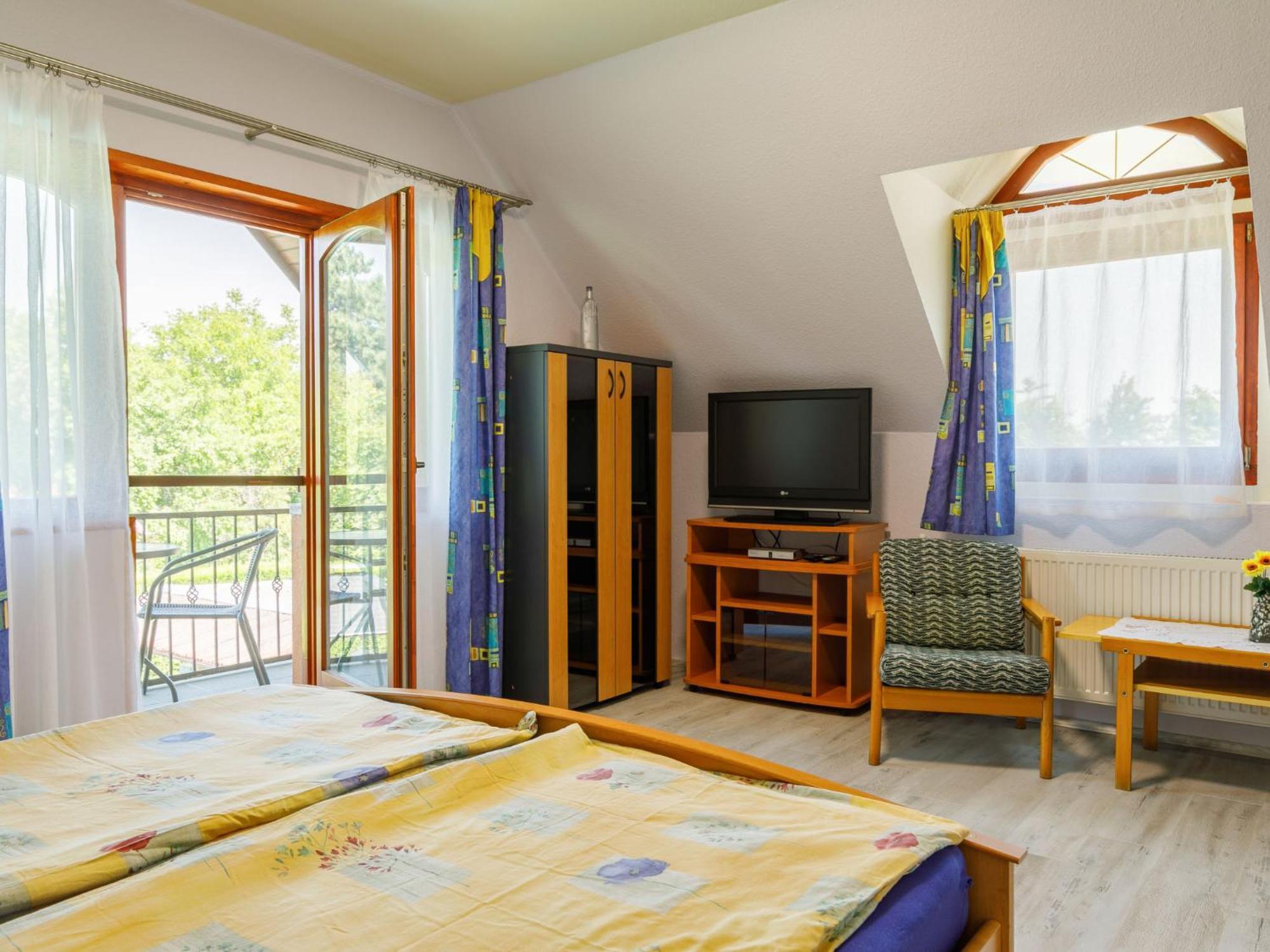 Holiday Home Narcisse By Interhome Balatonszarszo Luaran gambar