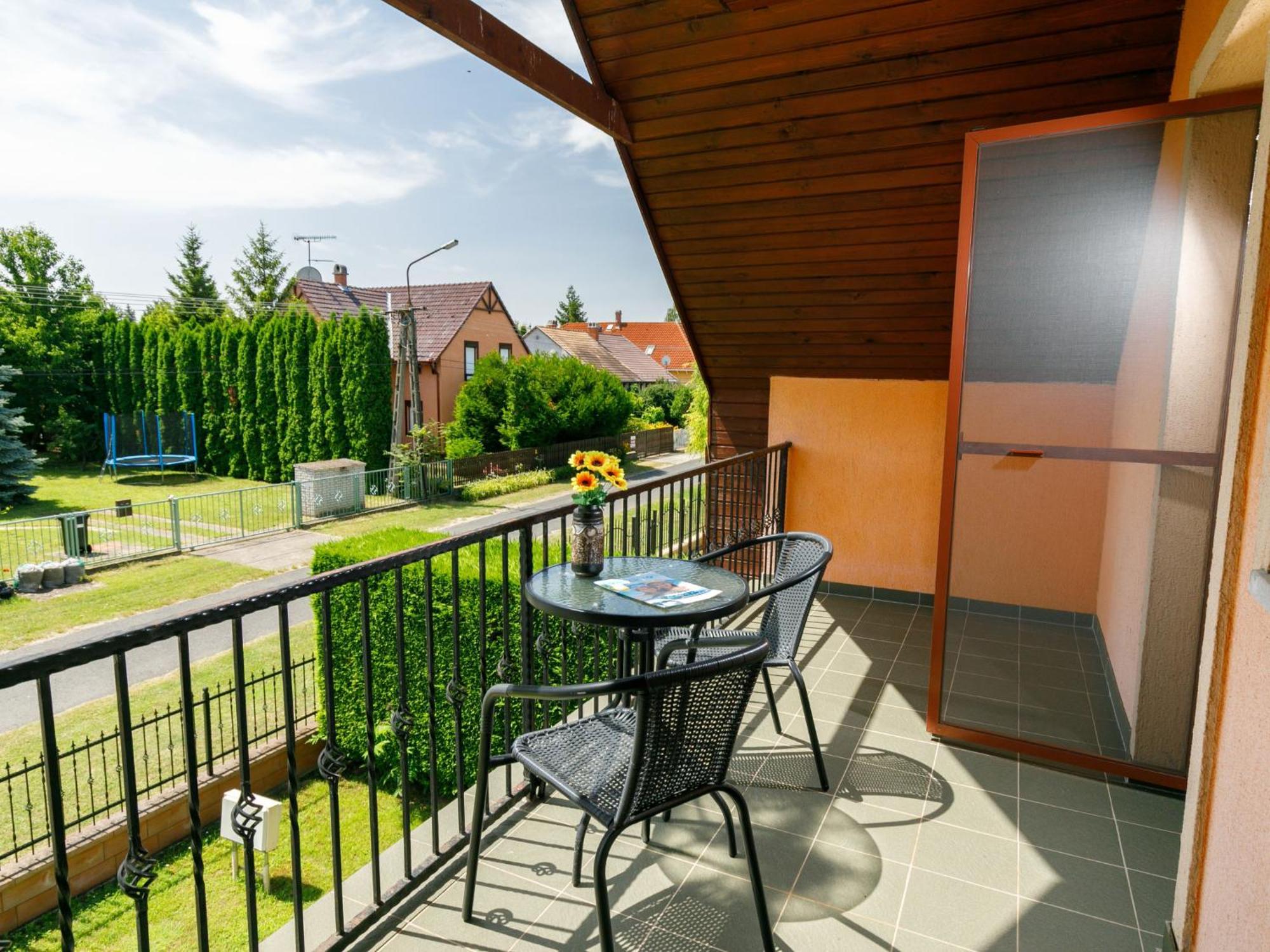 Holiday Home Narcisse By Interhome Balatonszarszo Luaran gambar
